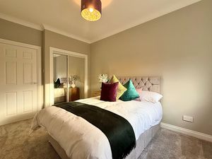 Photo 11- click for photo gallery